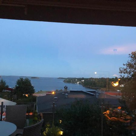 Apartamento Aid Og Svein' S Sentrumsnaere Panorama Hjem Kristiansand Exterior foto