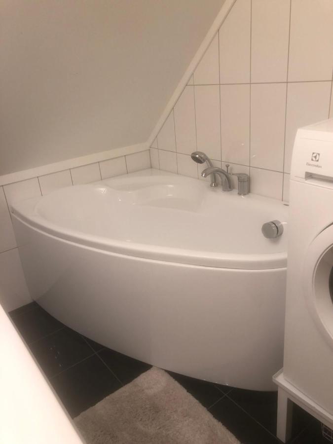 Apartamento Aid Og Svein' S Sentrumsnaere Panorama Hjem Kristiansand Exterior foto